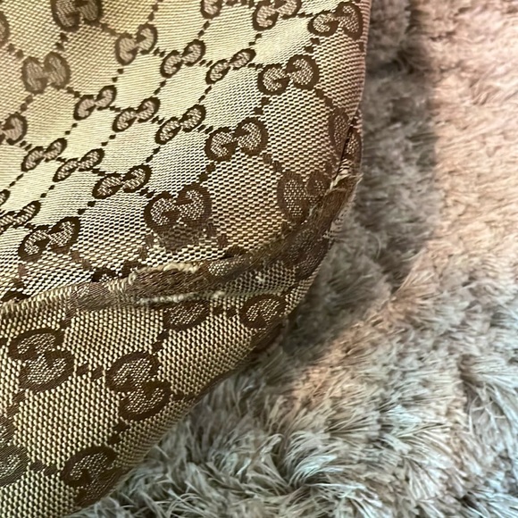 Gucci Bag - Picture 7 of 16